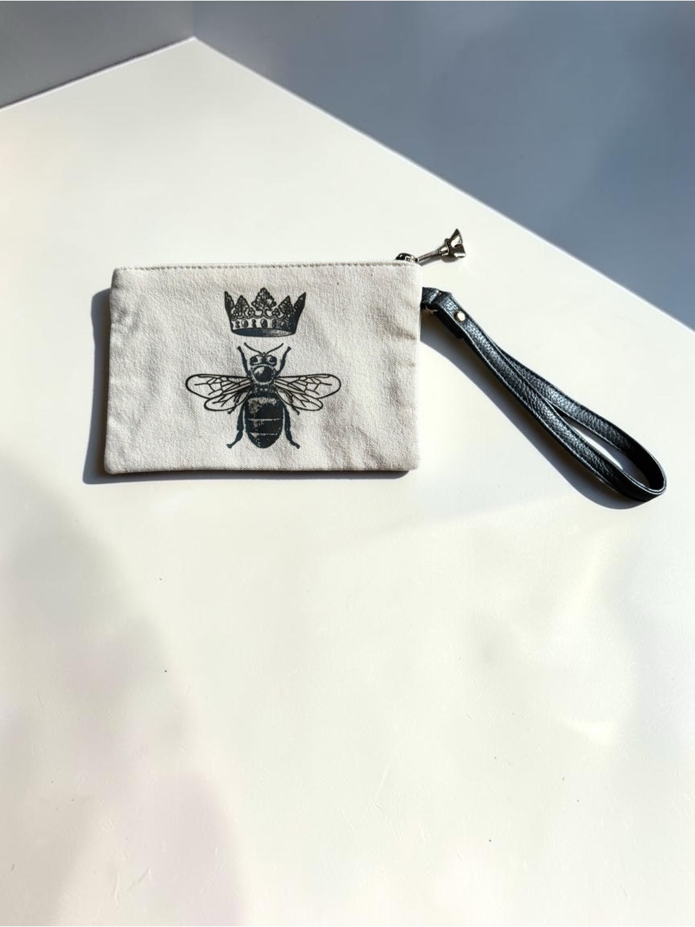 Canvas Queen Bee Wristlet Pouch NWOT